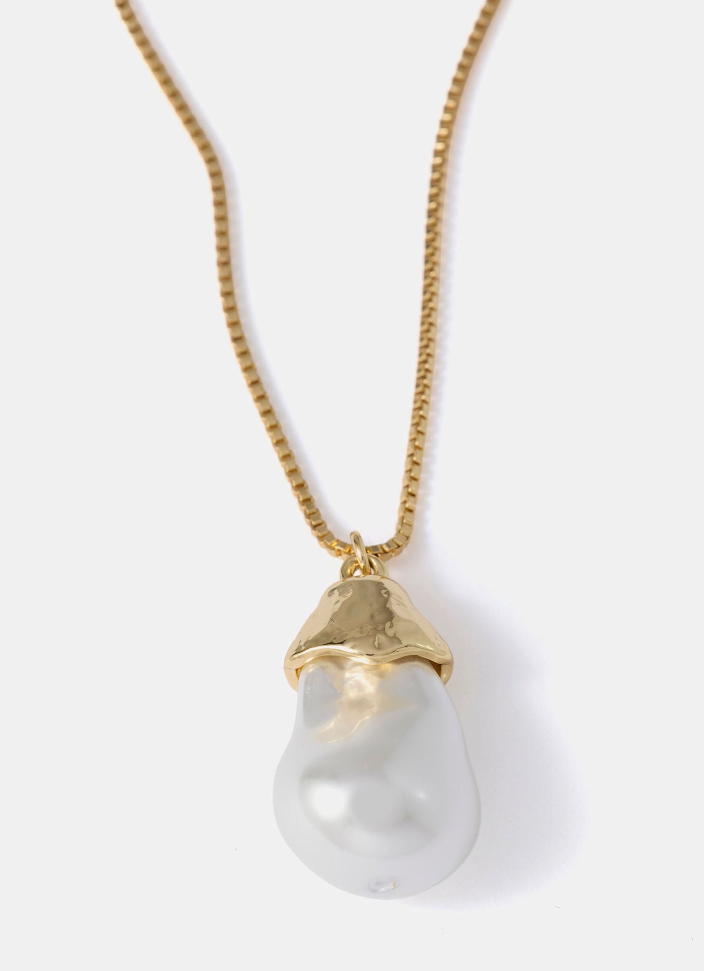 Gold Tone Pearl Pendant