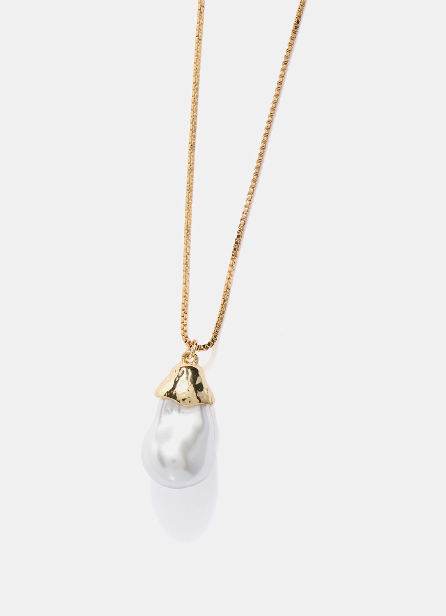Gold Tone Pearl Pendant