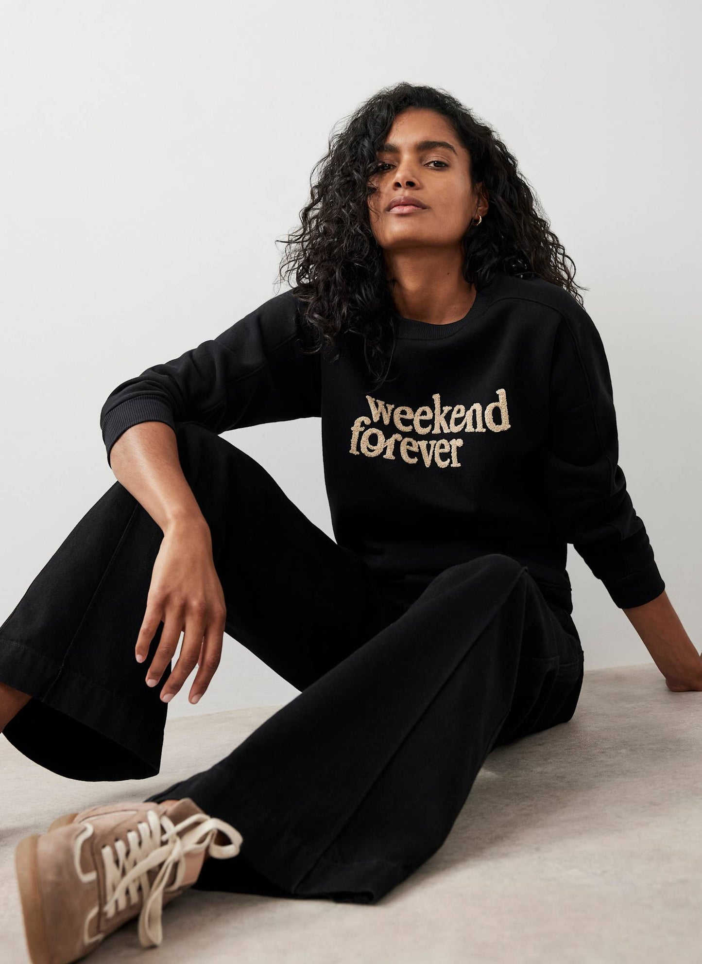 Black Weekend Slogan Sweatshirt