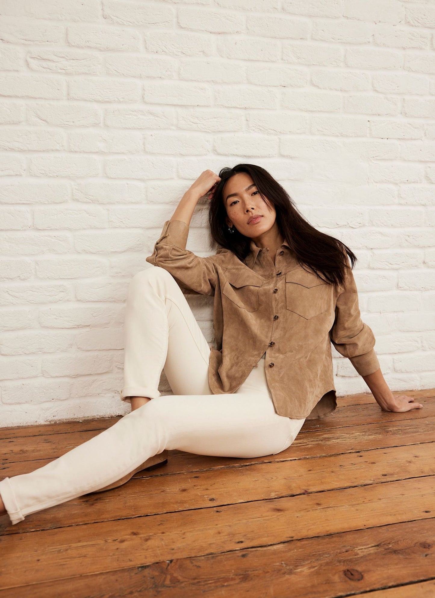 Neutral Wash Sculpting Skinny Jeans